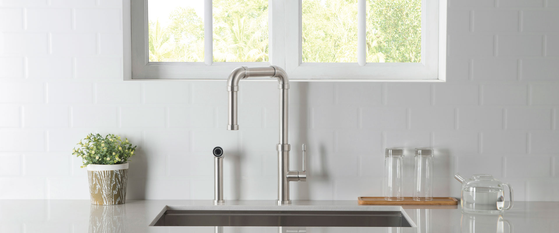 Stainless Steel Kitchen Faucet With Side Spray